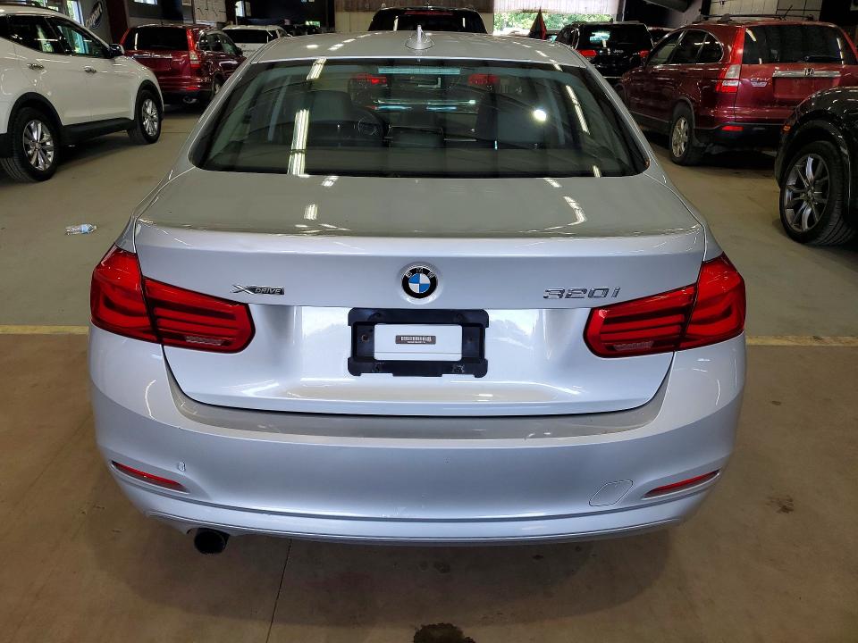 2016 Bmw 320 მანქანა იყიდება აუქციონზე, vin: WBA8A3C58GK551748, აუქციონის ნომერი: 64327306