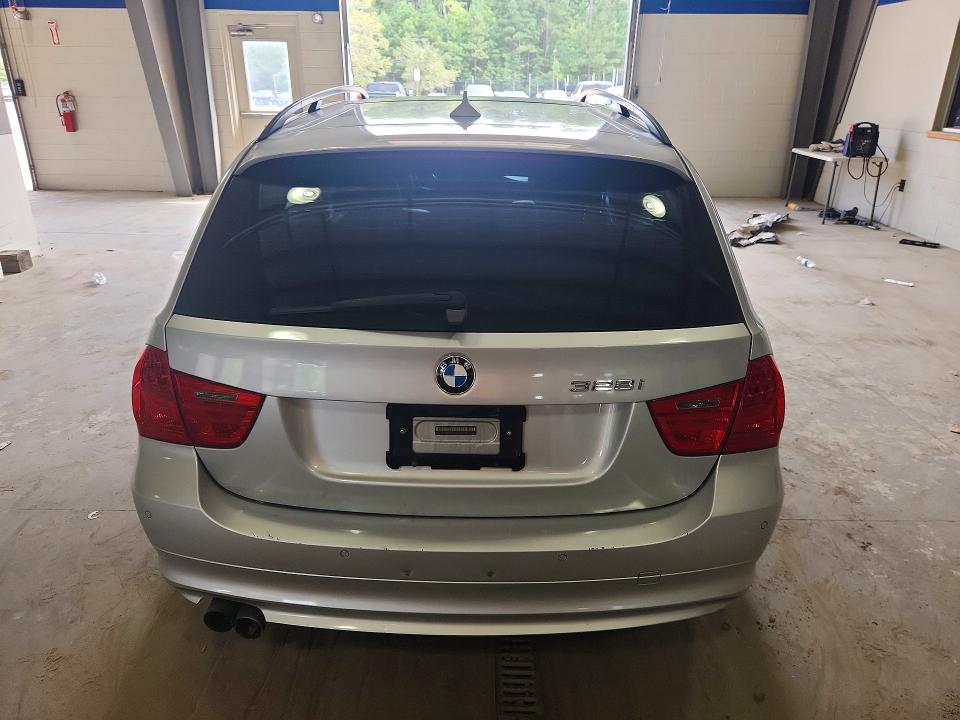65621216 :رقم المزاد ، WBAUU33529A539786 vin ، 2009 Bmw 328 مزاد بيع