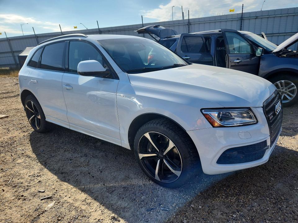Продажа на аукционе авто 2016 Audi Sq5, vin: WA1LCAFP0GA014204, номер лота: 65848726