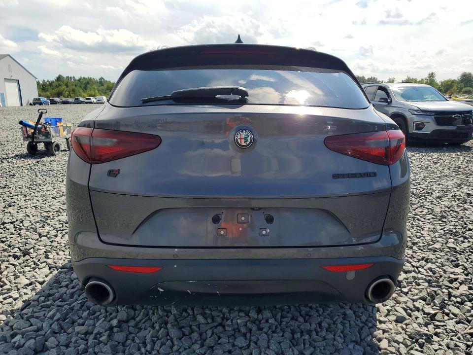 2018 Alfa Romeo Stelvio მანქანა იყიდება აუქციონზე, vin: ZASFAKANXJ7B83288, აუქციონის ნომერი: 66613886