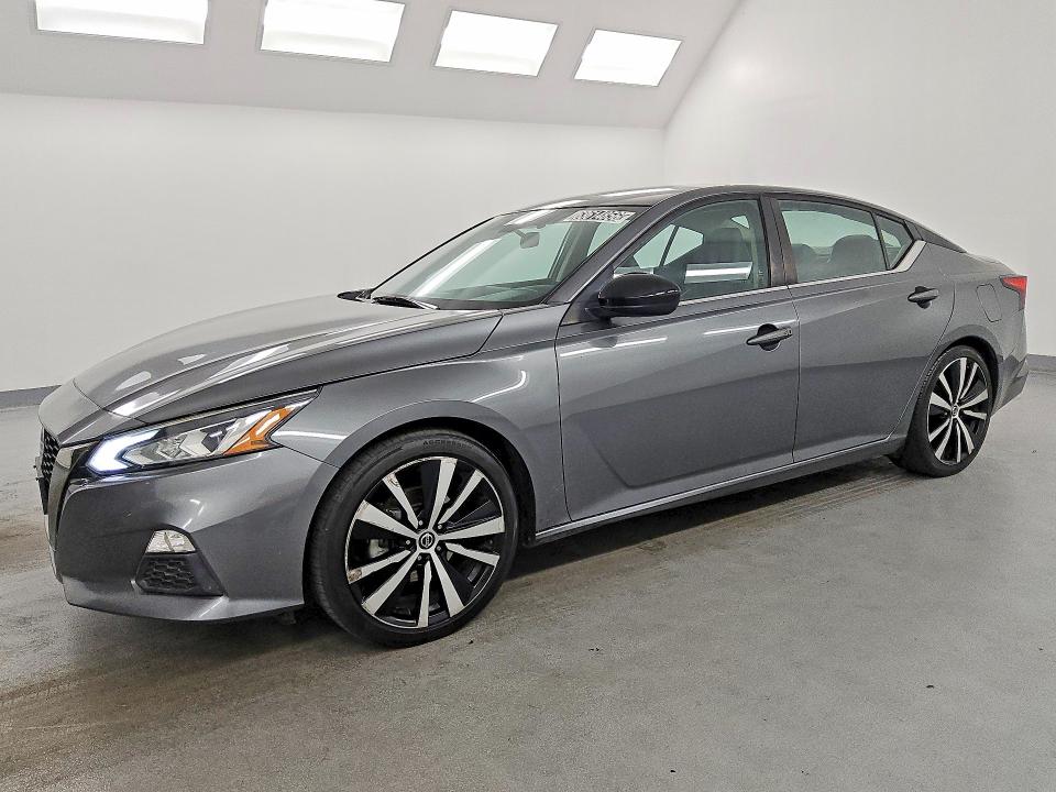 63614856 :رقم المزاد ، 1N4BL4CV0MN417924 vin ، 2021 Nissan Altima مزاد بيع