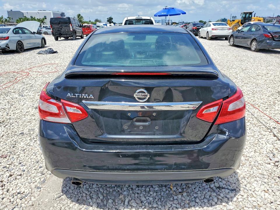 2017 Nissan Altima მანქანა იყიდება აუქციონზე, vin: 1N4AL3AP8HC243533, აუქციონის ნომერი: 64587456