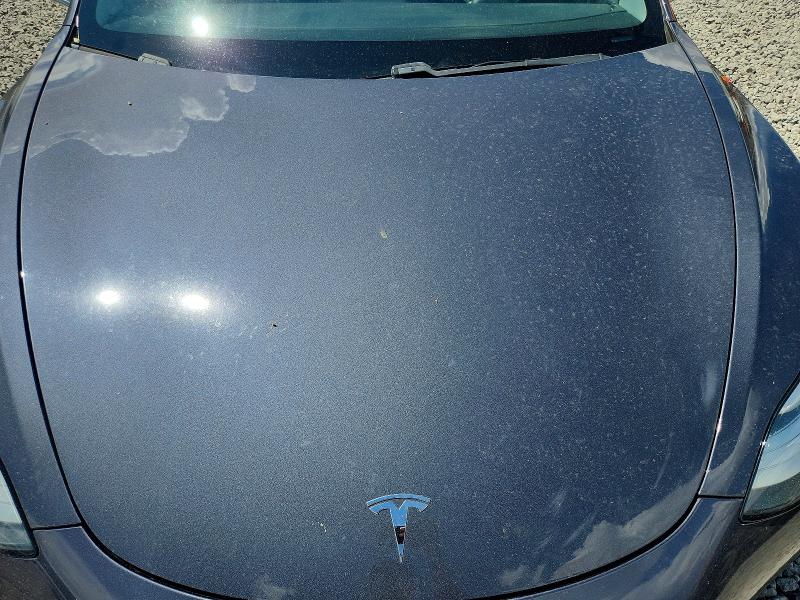 64952256 :رقم المزاد ، 5YJ3E1EA1JF158212 vin ، 2018 Tesla Model 3 مزاد بيع
