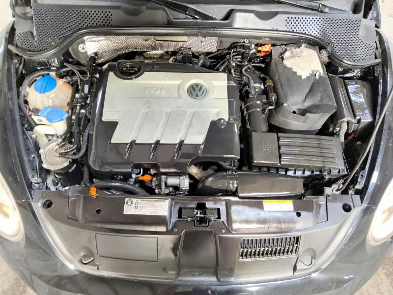 2013 Volkswagen Beetle მანქანა იყიდება აუქციონზე, vin: 3VW5L7AT7DM825838, აუქციონის ნომერი: 63707566