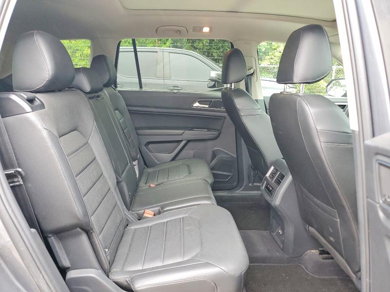 65018116 :رقم المزاد ، 1V2NR2CA8JC573688 vin ، 2018 Volkswagen Atlas مزاد بيع