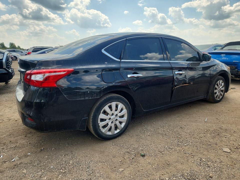 2018 Nissan Sentra მანქანა იყიდება აუქციონზე, vin: 3N1AB7AP9JY305655, აუქციონის ნომერი: 66949076