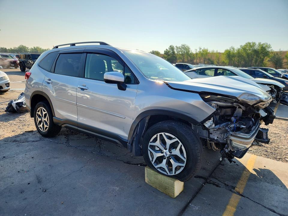 Продажа на аукционе авто 2019 Subaru Forester, vin: JF2SKAGC5KH411621, номер лота: 63806506