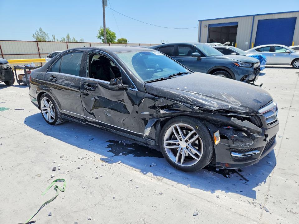 2012 Mercedes-benz C მანქანა იყიდება აუქციონზე, vin: WDDGF4HB2CR238884, აუქციონის ნომერი: 65508976