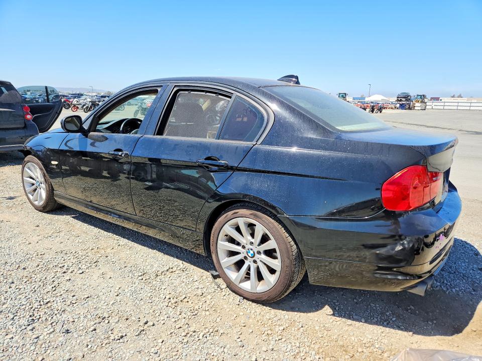 65301646 :رقم المزاد ، WBAPH5G50BNM75074 vin ، 2011 Bmw 328 مزاد بيع