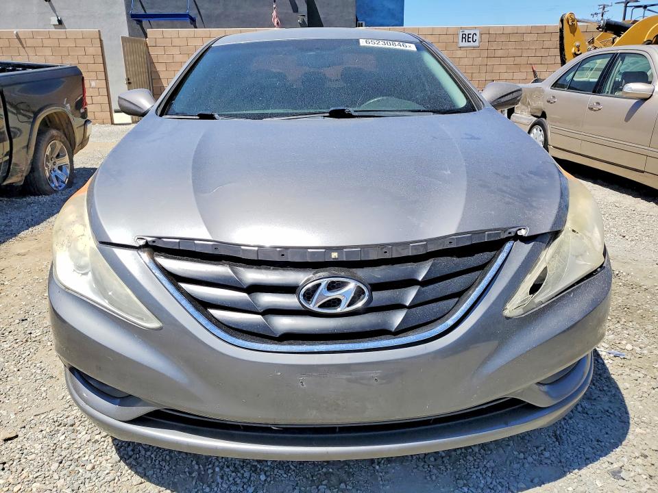 65230846 :رقم المزاد ، 5NPEB4AC4CH414972 vin ، 2012 Hyundai Sonata مزاد بيع