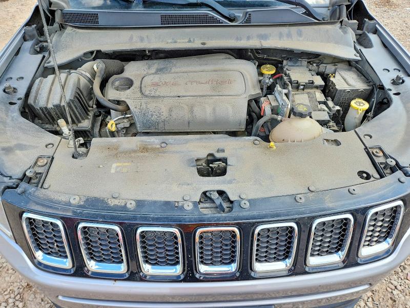 65349576 :رقم المزاد ، 3C4NJDCB7JT222241 vin ، 2018 Jeep Compass مزاد بيع
