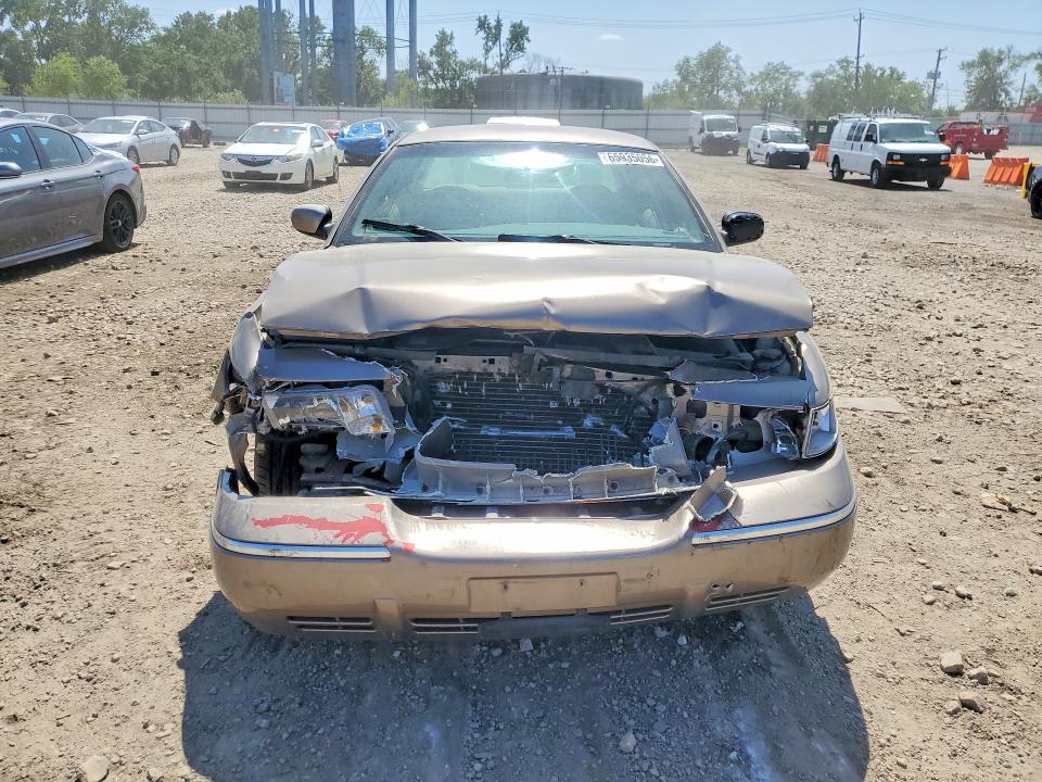 65935056 :رقم المزاد ، 2MEFM74W91X618327 vin ، 2001 Mercury Grand Marquis مزاد بيع