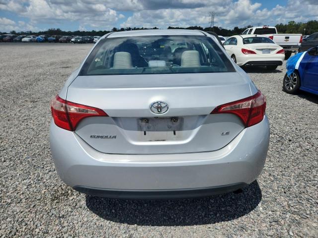 64639156 :رقم المزاد ، 5YFBURHE9JP795283 vin ، 2018 Toyota Corolla مزاد بيع