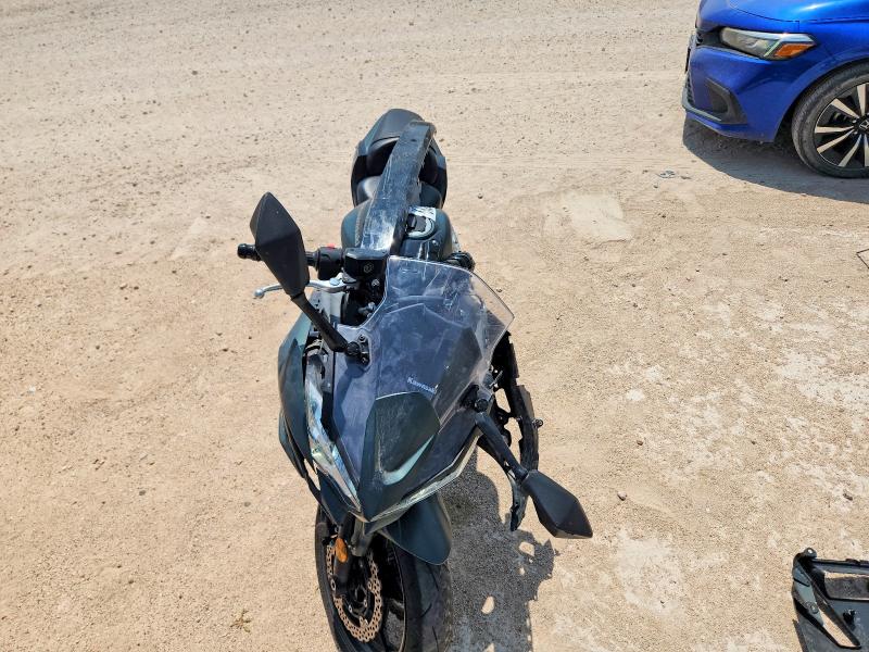 2025 Kawasaki Ex650 მანქანა იყიდება აუქციონზე, vin: ML5EXEP1XSDAG4970, აუქციონის ნომერი: 63761926