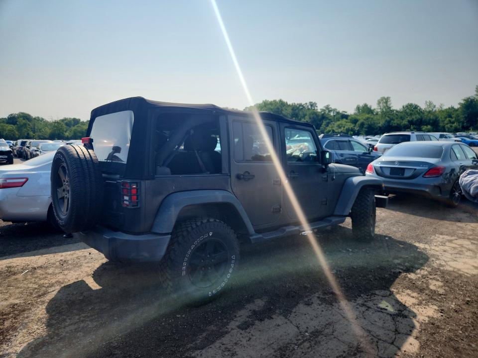63845706 :رقم المزاد ، 1C4HJWDG1HL657426 vin ، 2017 Jeep Wrangler Unlimited مزاد بيع