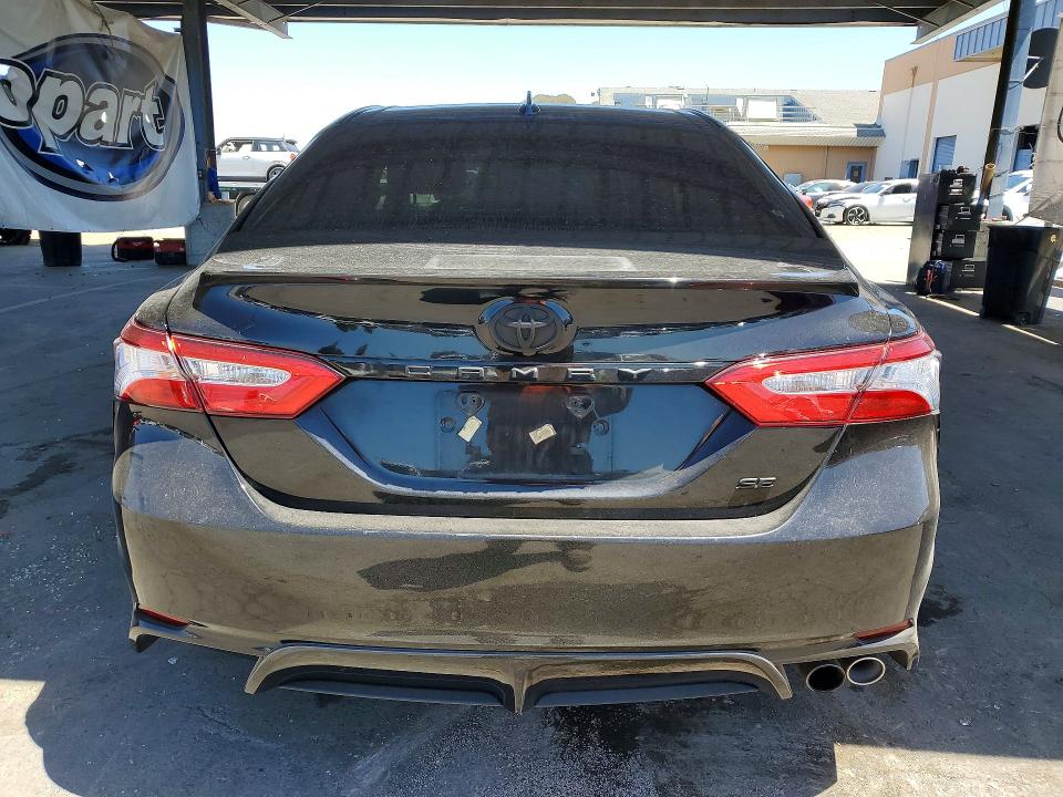 Продаж на аукціоні авто 2020 Toyota Camry, vin: 4T1G11AK2LU944022, номер лоту: 61132136