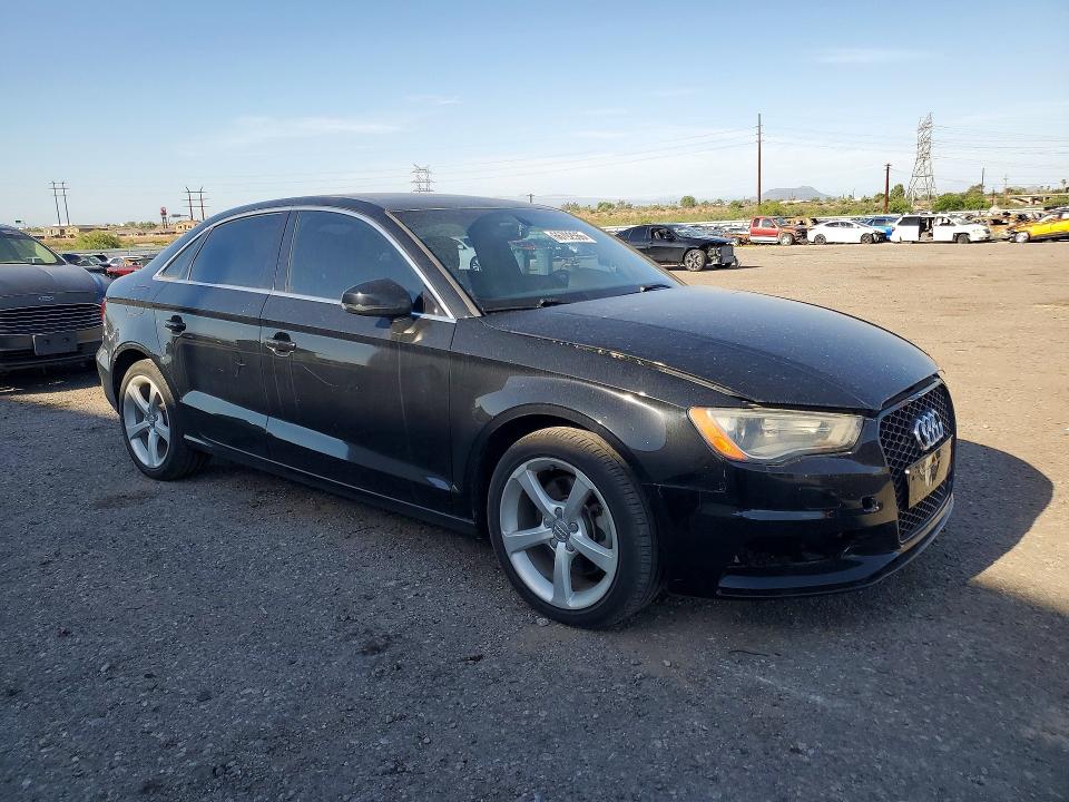 Продажа на аукционе авто 2015 Audi A3, vin: WAUACGFF4F1120979, номер лота: 66792566