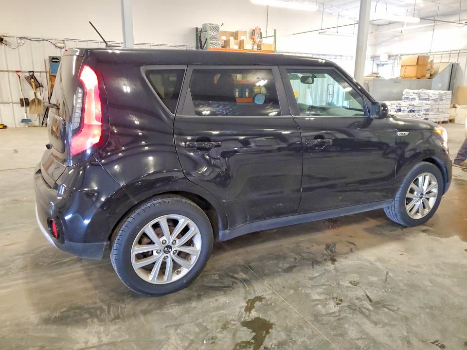 Продажа на аукционе авто 2017 Kia Soul, vin: KNDJP3A55H7466201, номер лота: 63720216