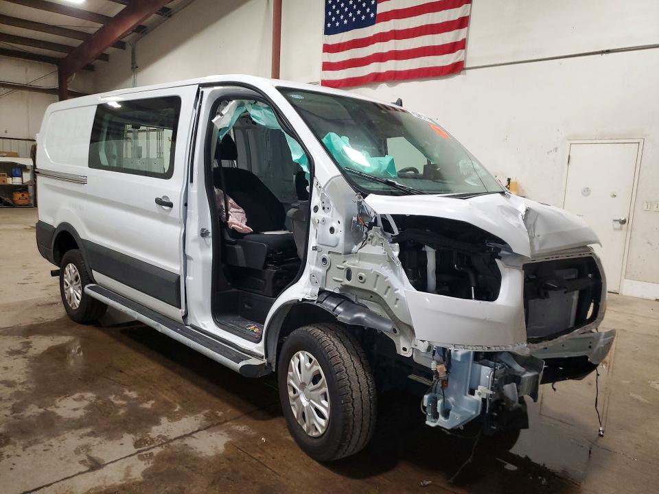 64124926 :رقم المزاد ، 1FTBR1Y81SKA59810 vin ، 2025 Ford Transit مزاد بيع