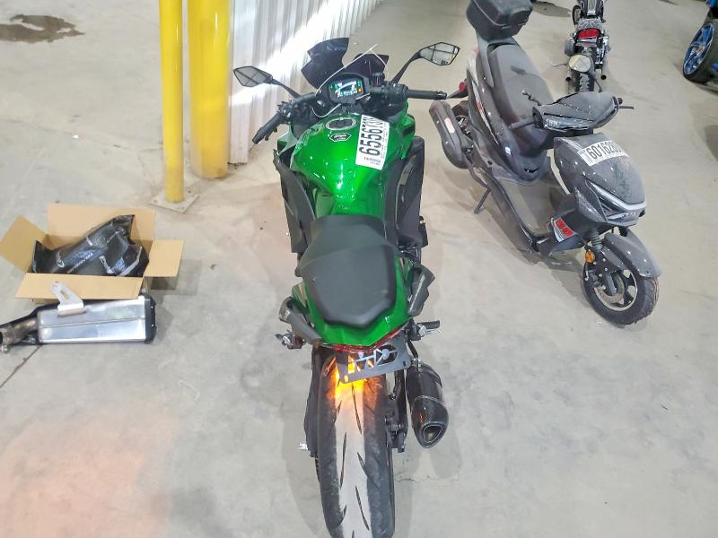 Продажа на аукционе авто 2025 Kawasaki Zx1100, vin: JKAZXBJ15SA000377, номер лота: 65567376