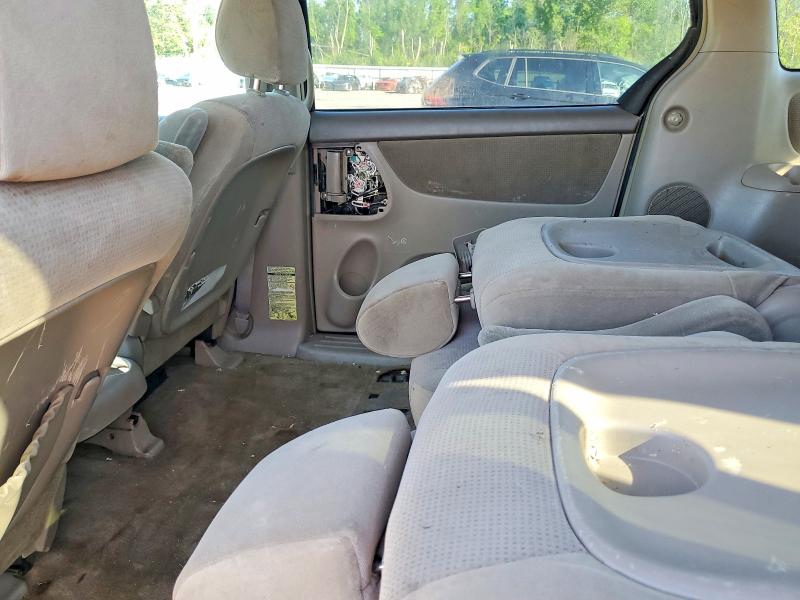 2005 Toyota Sienna მანქანა იყიდება აუქციონზე, vin: 5TDBA23C95S039102, აუქციონის ნომერი: 62202646
