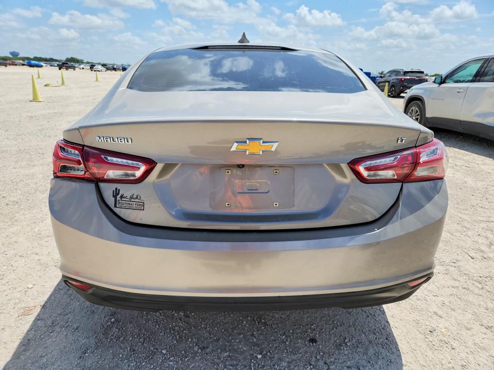 64822776 :رقم المزاد ، 1G1ZD5STXNF163624 vin ، 2022 Chevrolet Malibu مزاد بيع