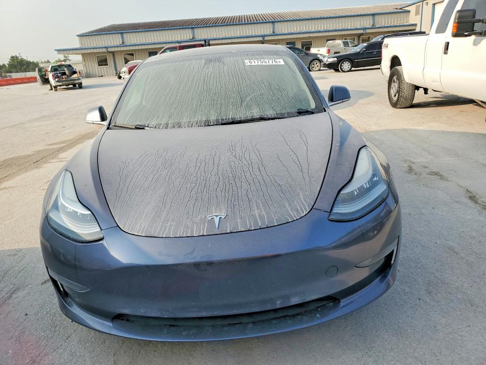 2020 Tesla Model 3 მანქანა იყიდება აუქციონზე, vin: 5YJ3E1EA7LF704997, აუქციონის ნომერი: 61755776