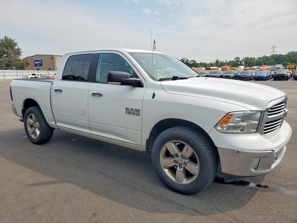 64753186 :رقم المزاد ، 1C6RR7LG7HS626277 vin ، 2017 Ram 1500 مزاد بيع