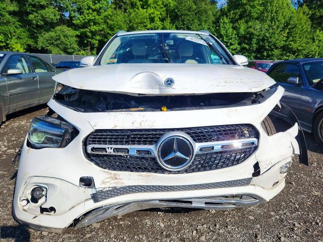63555146 :رقم المزاد ، W1N4N4HB2MJ215405 vin ، 2021 Mercedes-benz Gla مزاد بيع