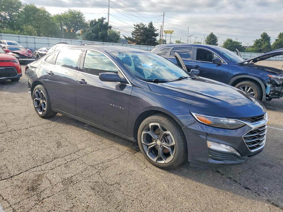 Продажа на аукционе авто 2022 Chevrolet Malibu, vin: 1G1ZD5ST1NF197628, номер лота: 63611246