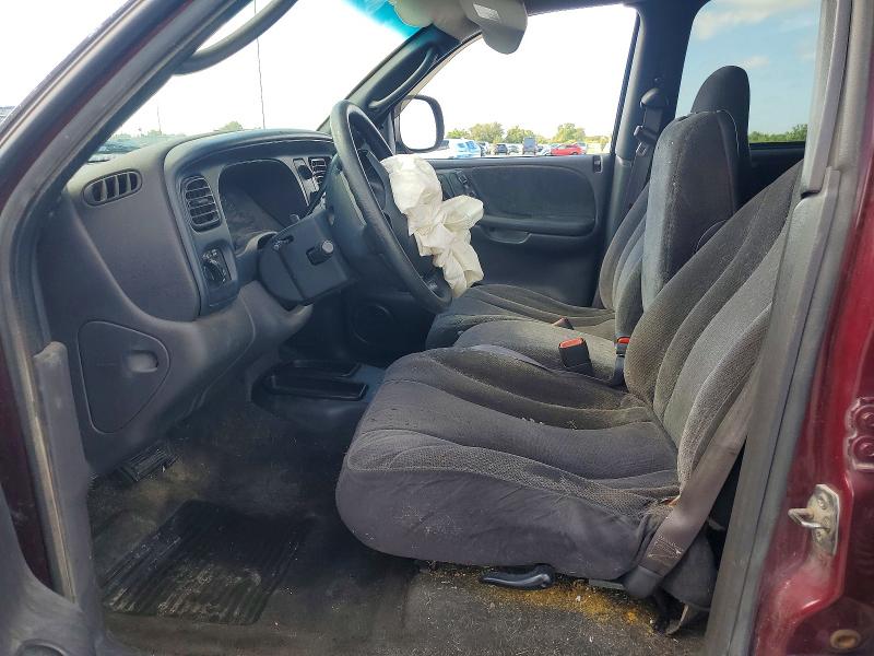 2000 Dodge Dakota მანქანა იყიდება აუქციონზე, vin: 1B7GL2AX7YS634807, აუქციონის ნომერი: 64269636