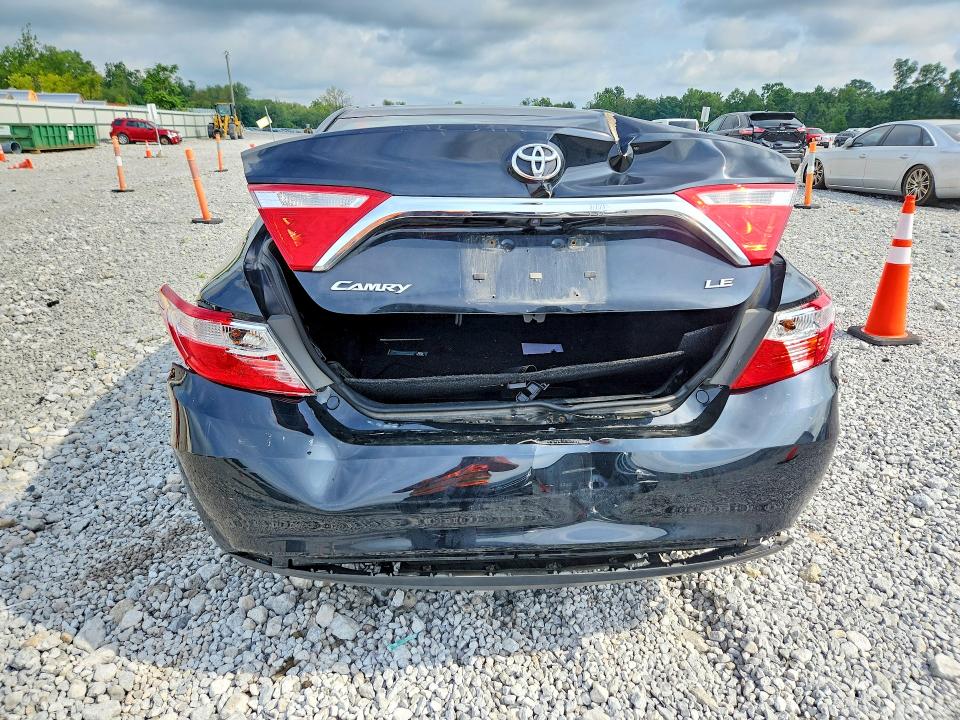 2015 Toyota Camry მანქანა იყიდება აუქციონზე, vin: 4T4BF1FK2FR480678, აუქციონის ნომერი: 65524556