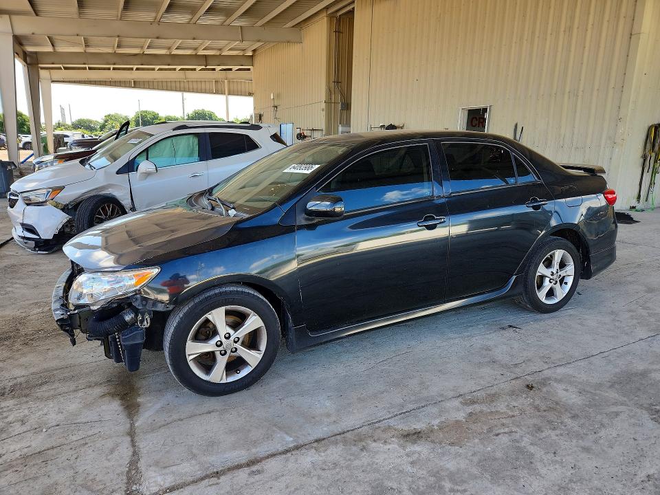64093986 :رقم المزاد ، 5YFBU4EE2BP002365 vin ، 2011 Toyota Corolla مزاد بيع