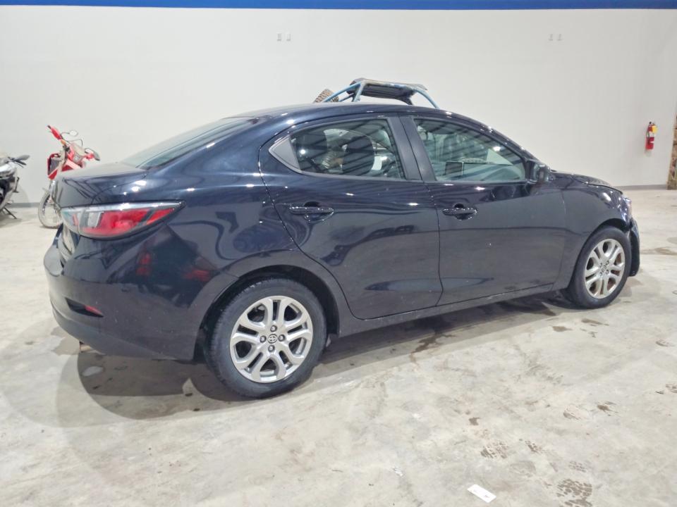 63357036 :رقم المزاد ، 3MYDLBZV5GY135057 vin ، 2016 Scion Ia مزاد بيع