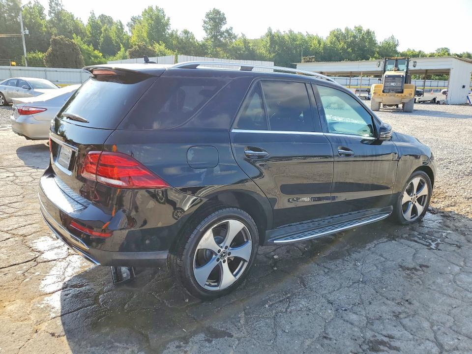 Продажа на аукционе авто 2018 Mercedes-benz Gle, vin: 4JGDA5JBXJB167902, номер лота: 64585326