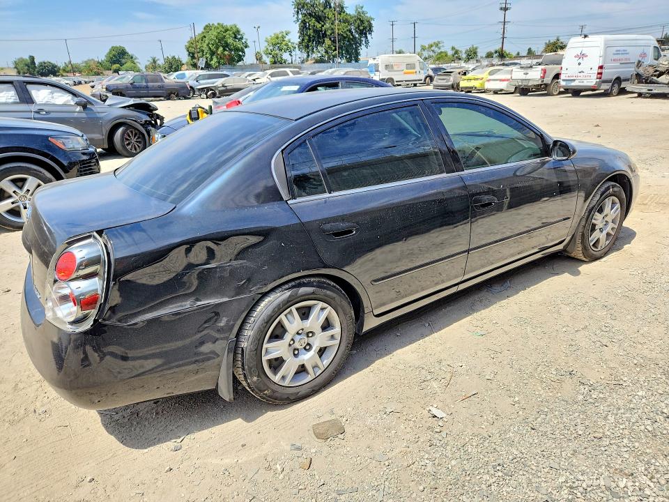 2005 Nissan Altima მანქანა იყიდება აუქციონზე, vin: 1N4AL11D65N444759, აუქციონის ნომერი: 66823786