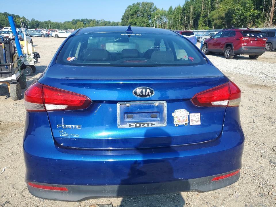 2017 Kia Forte მანქანა იყიდება აუქციონზე, vin: 3KPFK4A76HE156568, აუქციონის ნომერი: 66596526
