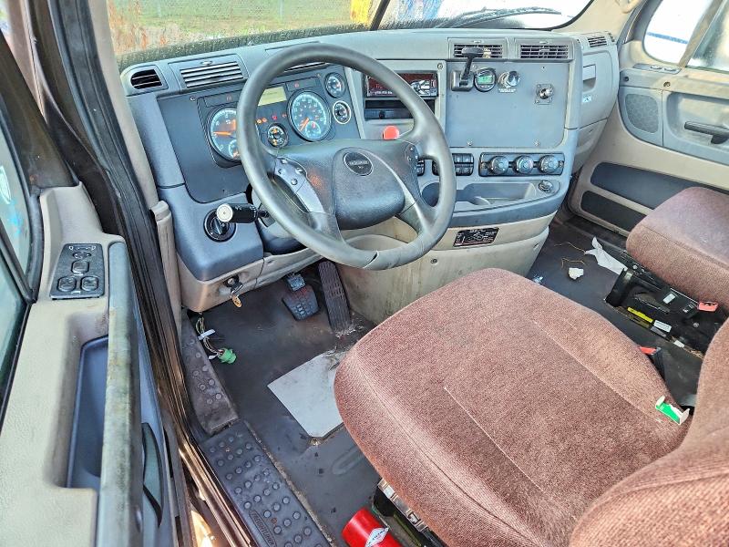 66001196 :رقم المزاد ، 1FUBGBDV2HLHH2362 vin ، 2017 Freightliner Cascadia 113 مزاد بيع