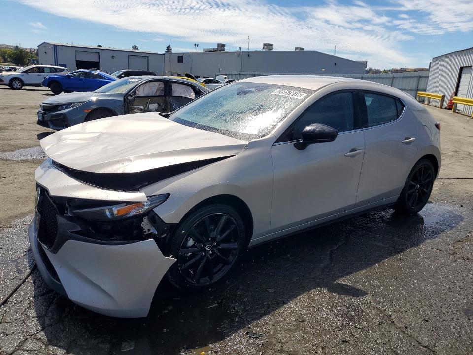 Продаж на аукціоні авто 2025 Mazda 3, vin: JM1BPAKM3S1754095, номер лоту: 65957016