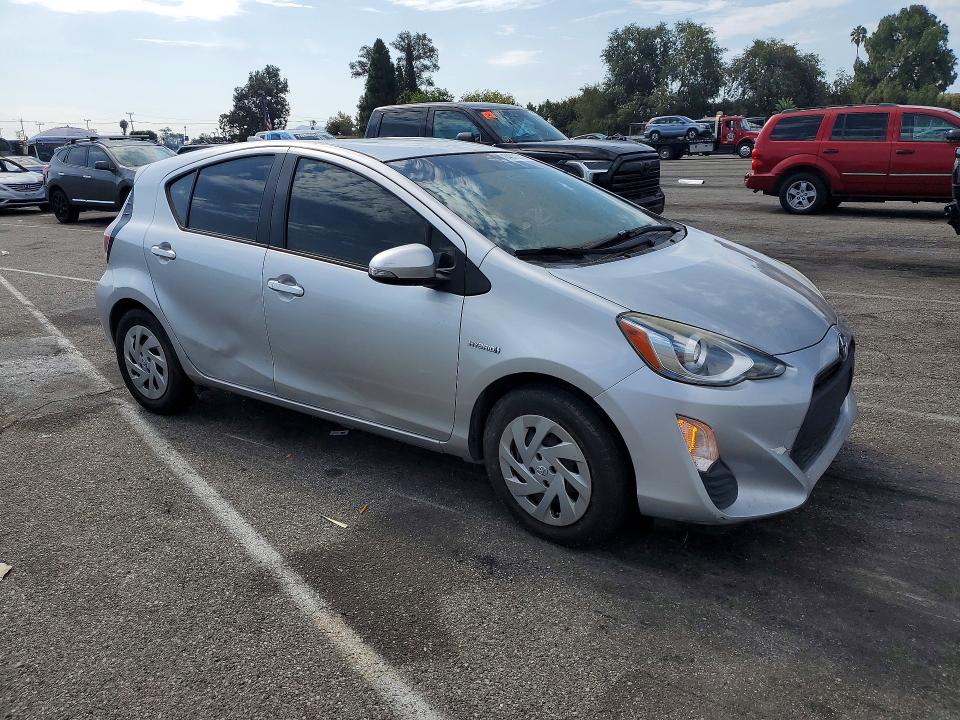 Продажа на аукционе авто 2016 Toyota Prius C, vin: JTDKDTB33G1115976, номер лота: 64685916