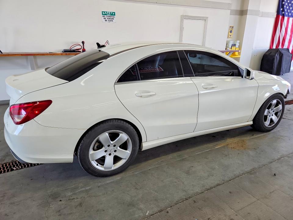 65868586 :رقم المزاد ، WDDSJ4EB6HN410748 vin ، 2017 Mercedes-benz Cla مزاد بيع
