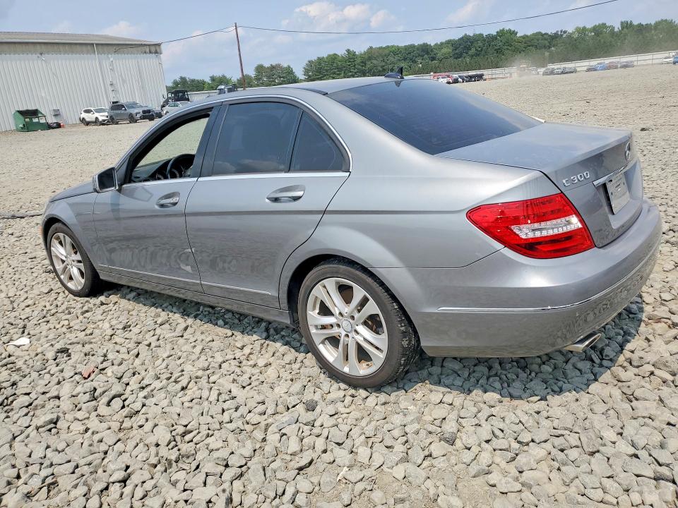2012 Mercedes-benz C მანქანა იყიდება აუქციონზე, vin: WDDGF8BB5CA646942, აუქციონის ნომერი: 65220216