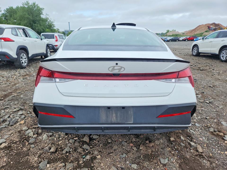 63521266 :رقم المزاد ، KMHLM4DG2SU884921 vin ، 2025 Hyundai Elantra مزاد بيع
