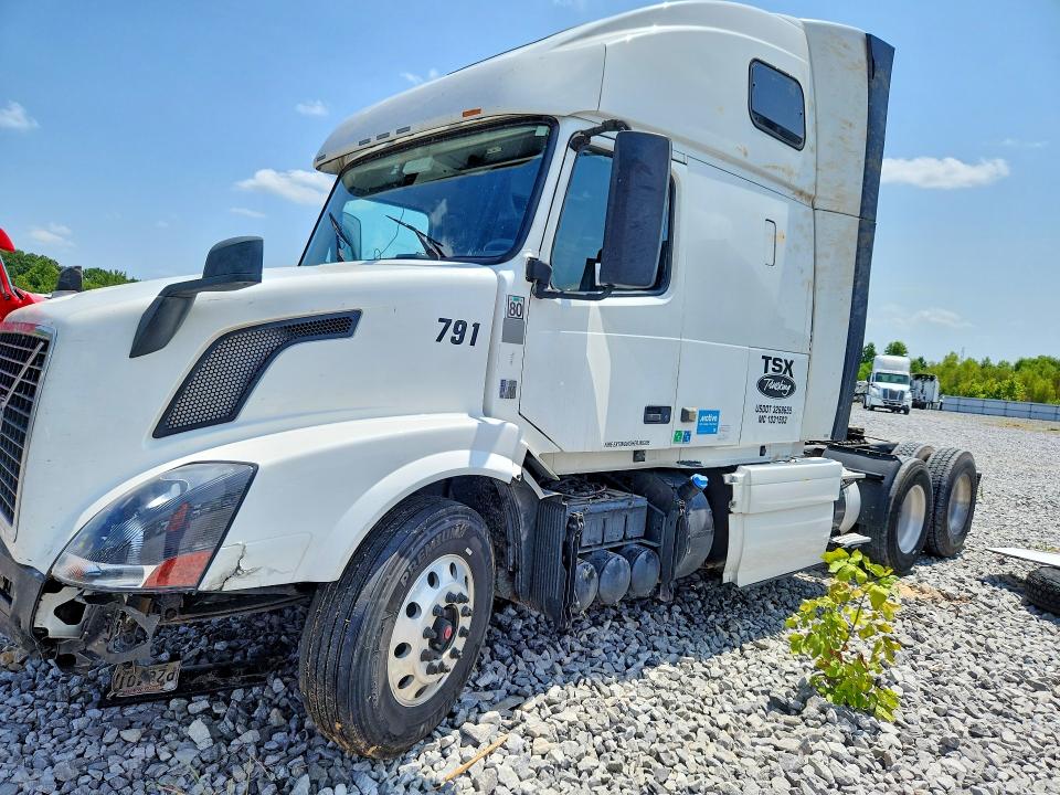 Продажа на аукционе авто 2016 Volvo Vnl, vin: 4V4NC9EHXGN947791, номер лота: 65175906