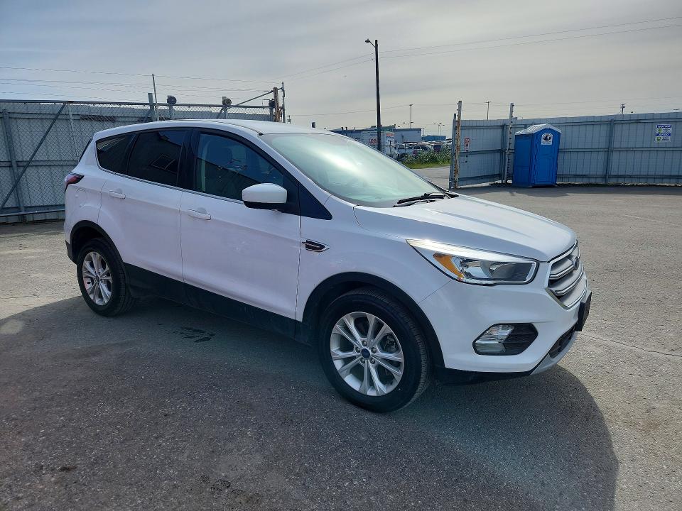 Продажа на аукционе авто 2017 Ford Escape, vin: 1FMCU9GD4HUC27481, номер лота: 67204526