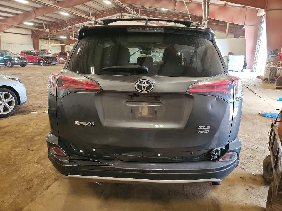 Продаж на аукціоні авто 2017 Toyota Rav4, vin: JTMRFREV4HJ706408, номер лоту: 63709406