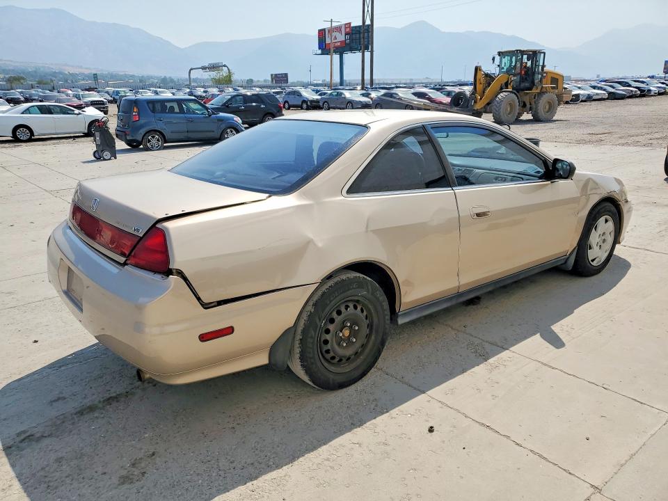 63914206 :رقم المزاد ، 1HGCG22422A026876 vin ، 2002 Honda Accord مزاد بيع