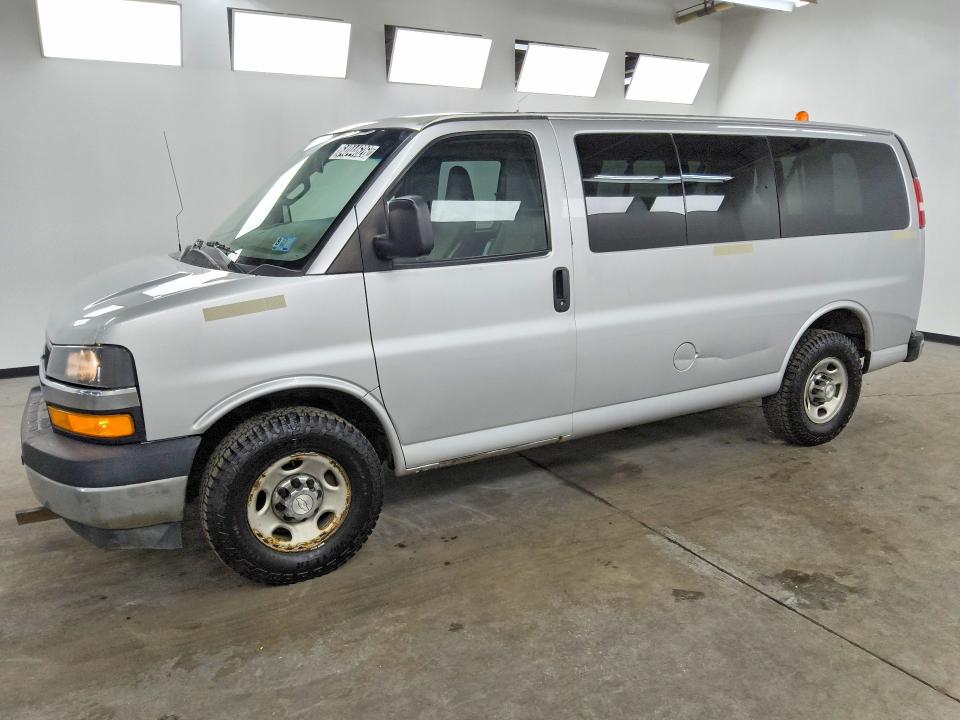 Aukcja sprzedaży 2018 Chevrolet Express G2500, vin: 1GAWGFFP6J1335569, numer aukcji: 64044626