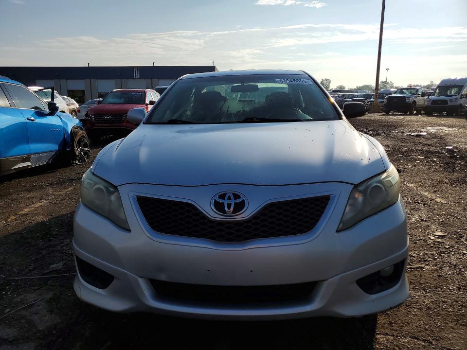 2010 Toyota Camry მანქანა იყიდება აუქციონზე, vin: 4T1BF3EK2AU558828, აუქციონის ნომერი: 63945606