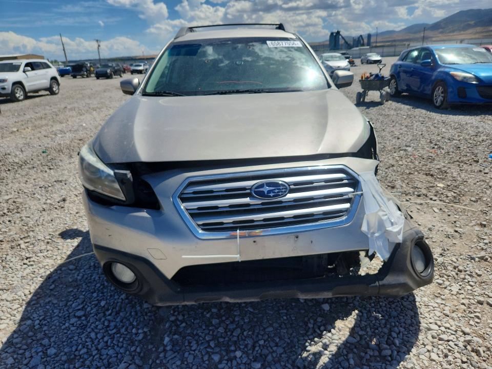 2015 Subaru Outback მანქანა იყიდება აუქციონზე, vin: 4S4BSACC3F3267585, აუქციონის ნომერი: 65877056